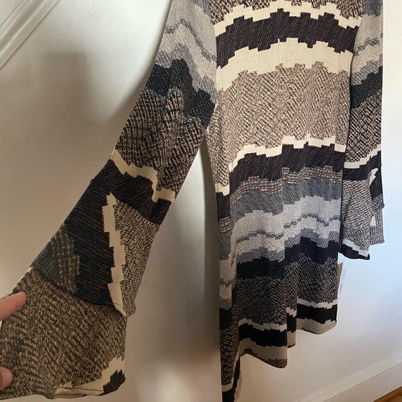 Madison Leigh Dress - Picture 3 of 9